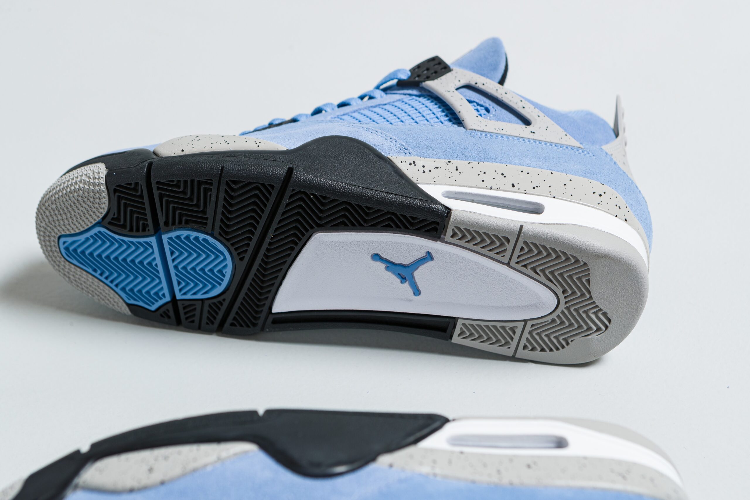 Air Jordan 4 Retro University Blue Nike for sale