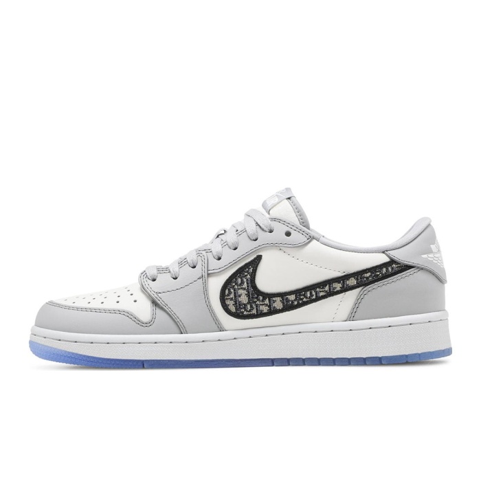 Dior x Nike Air Jordan 1 Low gery for sale