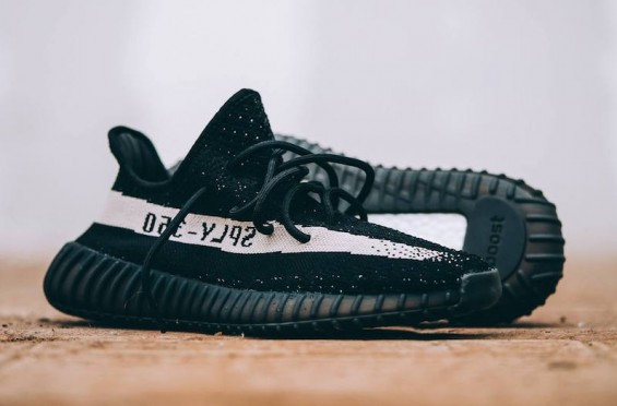 [Authorize ]Adidas Yeezy Boost 350 V2 Oreo for sale - Perfect Shoes