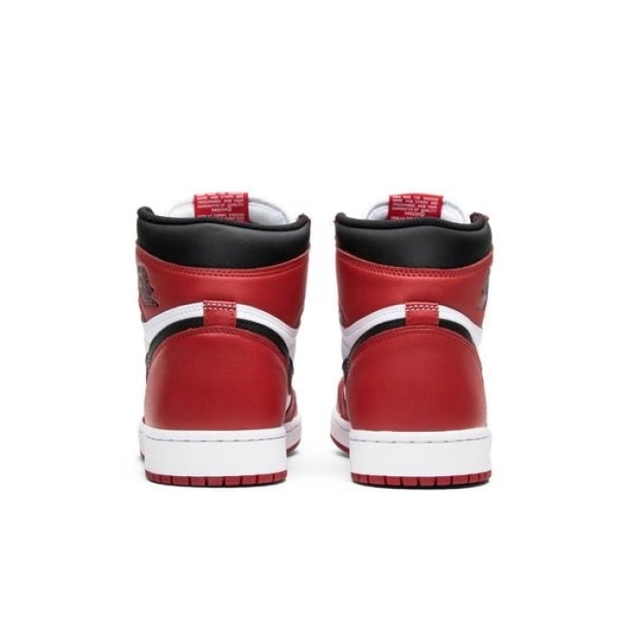 Nike Air Jordan 1 Retro High OG Chicago 2015 for sale