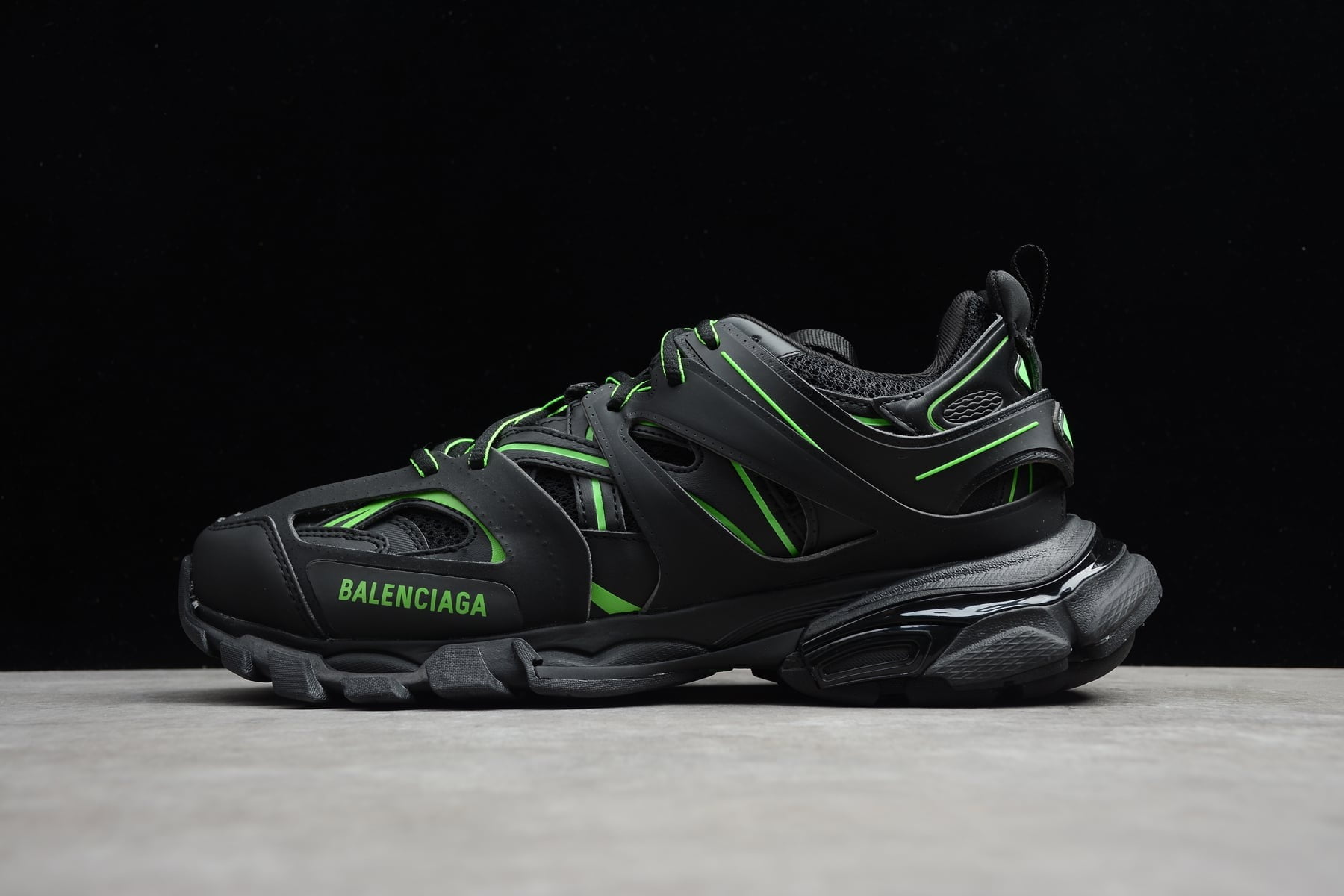 Balenciaga Track Sneaker Black Green for sale - Perfect Shoes
