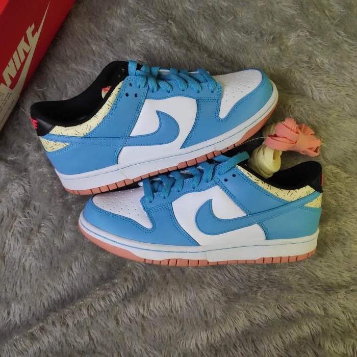 Nike Kyrie Irving x Dunk Low SE GS Baltic Blue Gum