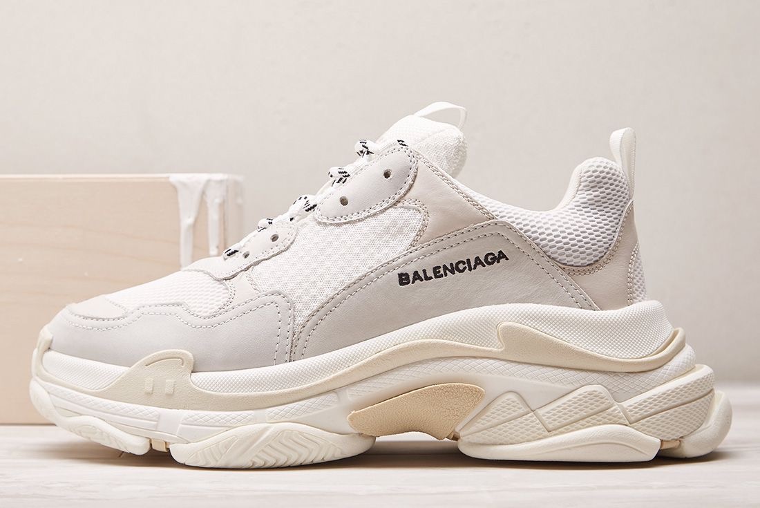 Balenciaga Triple S sneakers Beige White for sale - Perfect Shoes
