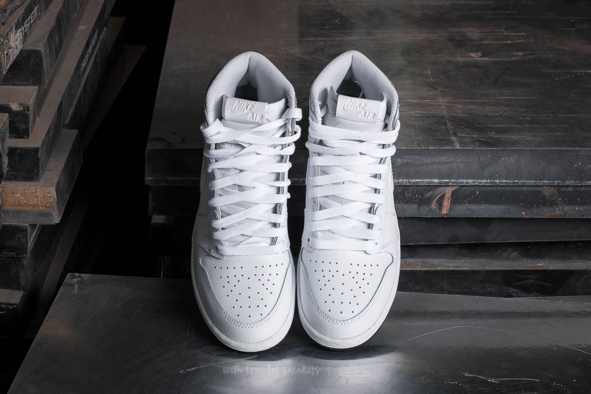 Nike Air Jordan 1 Retro High 85 OG Neutral Grey