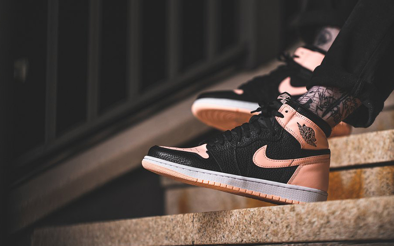 Nike Air Jordan 1 Retro High OG Crimson Tint
