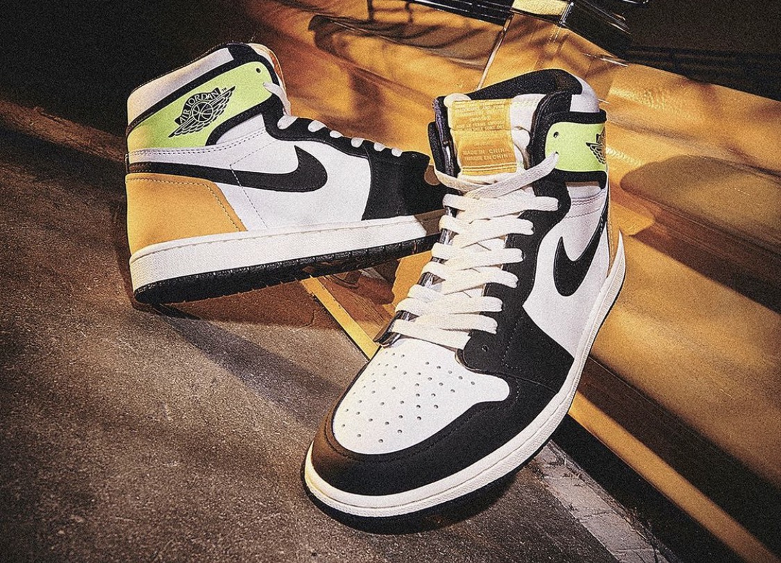 Nike Air Jordan 1 Retro High OG Volt Gold