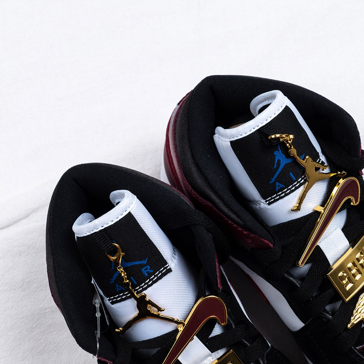 Nike Air Jordan 1 Mid SE Gold Pendants