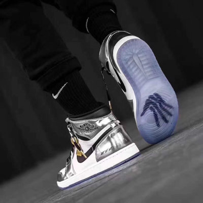 Nike Air Jordan 1 Retro High Pass the Torch