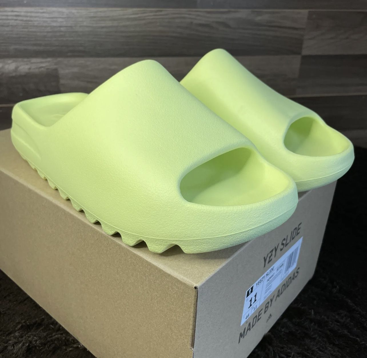 [Authorize✅]Adidas Yeezy Slides Glow Green slipper 2022 for sale photo review