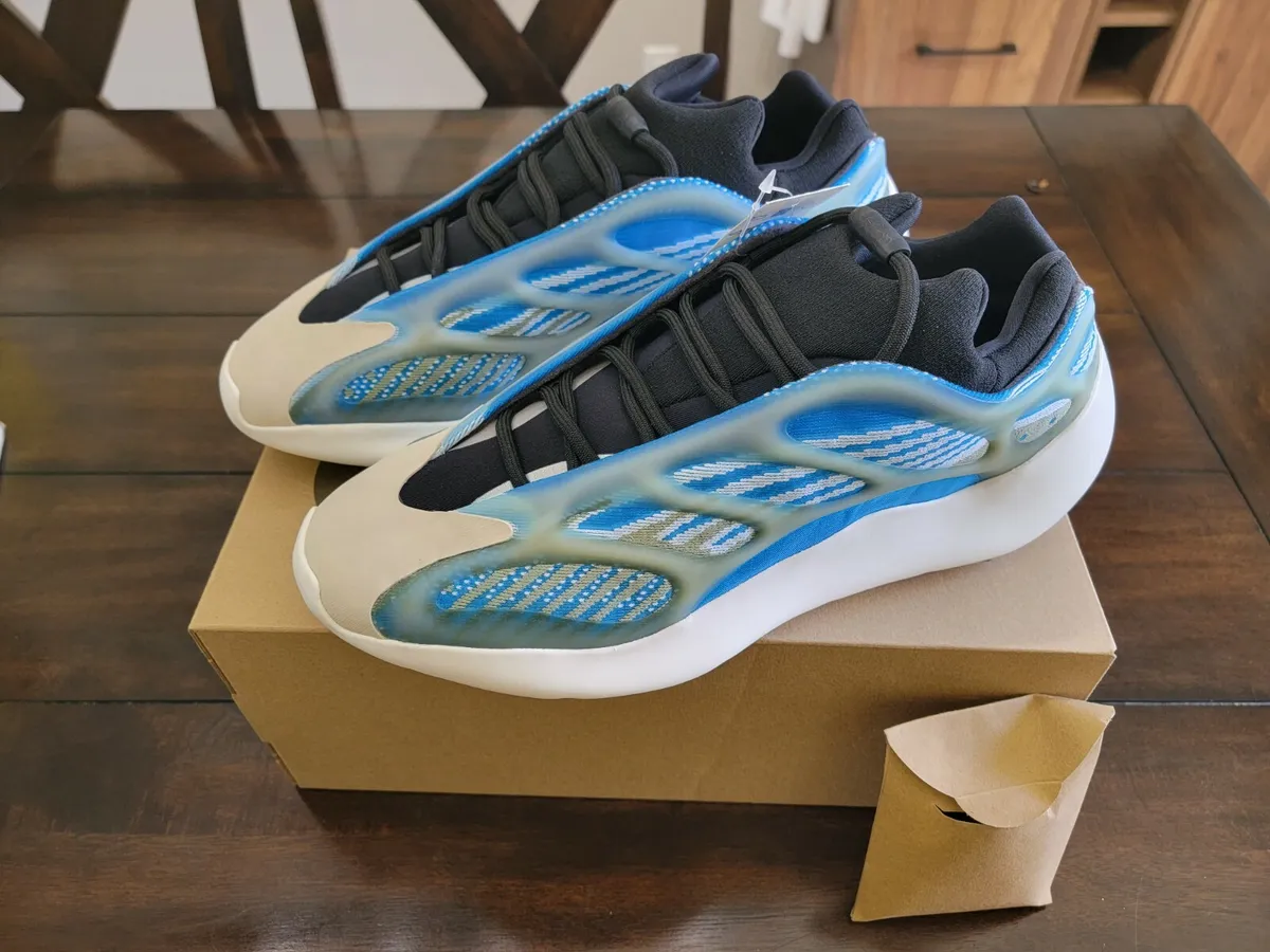 [Authorize✅]Adidas Yeezy 700 V3 Arzareth for sale photo review