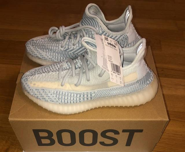 [Authorize✅]Yeezy 350 Boost V2 Cloud White Non-Reflective for sale photo review