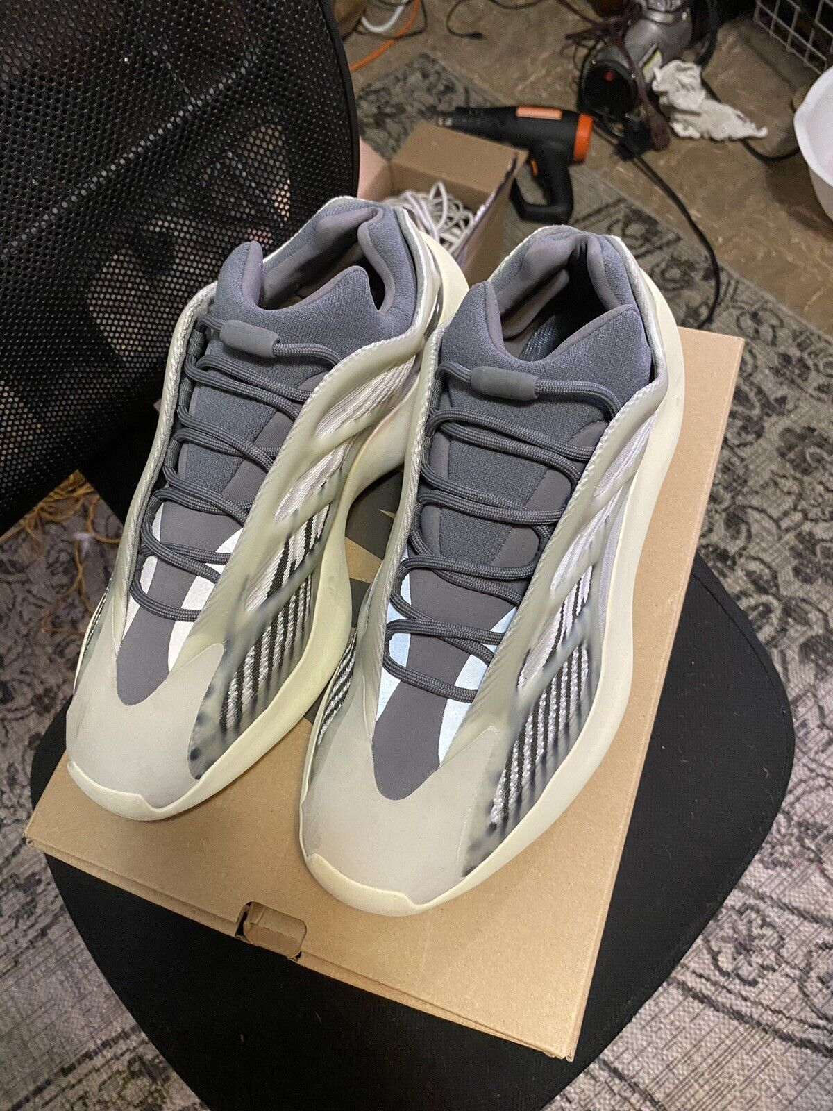 [Authorize✅]Adidas Yeezy 700 V3 Fade Salt for sale photo review