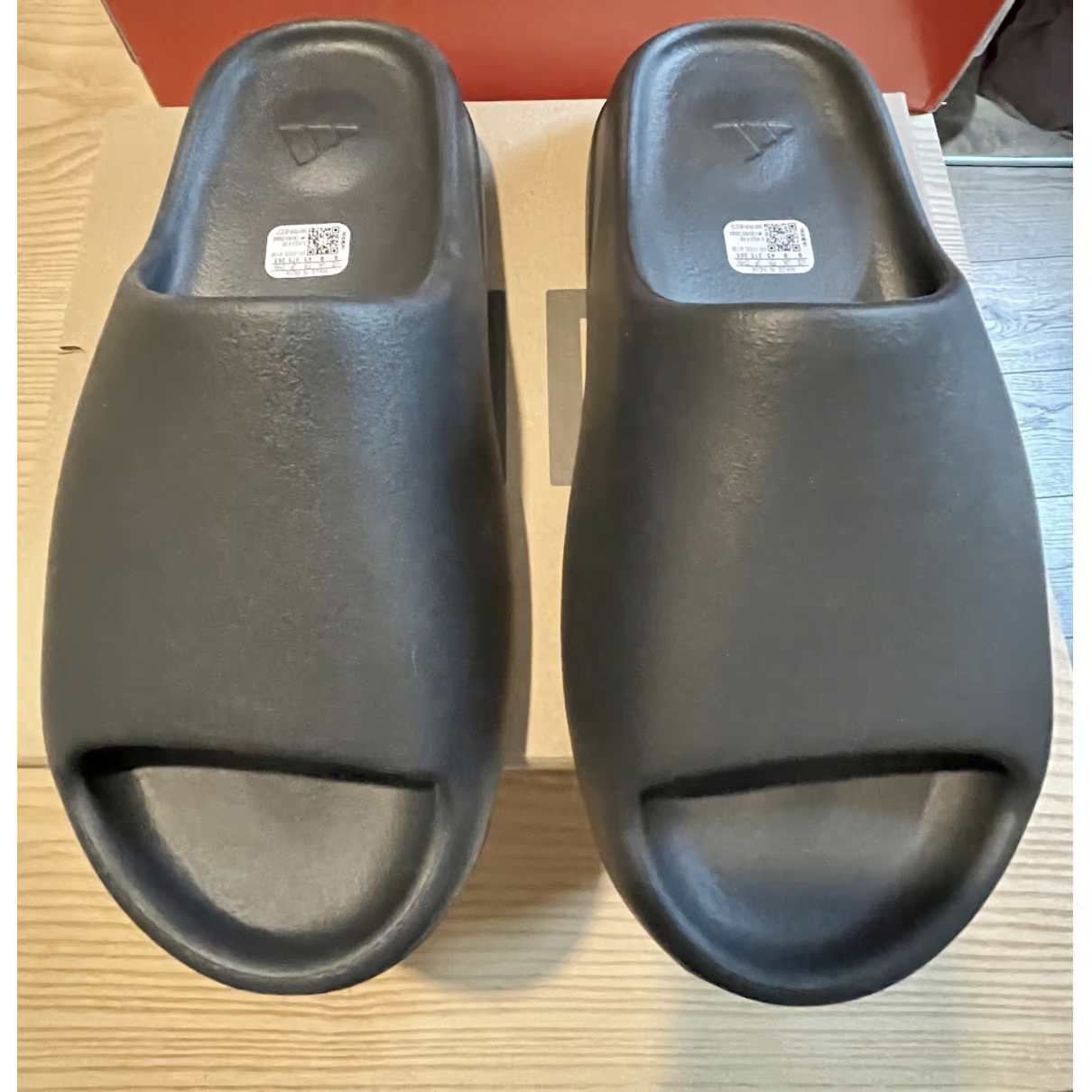 [Authorize✅]Yeezy Slides Onyx Black Slipper  Adidas for sale photo review