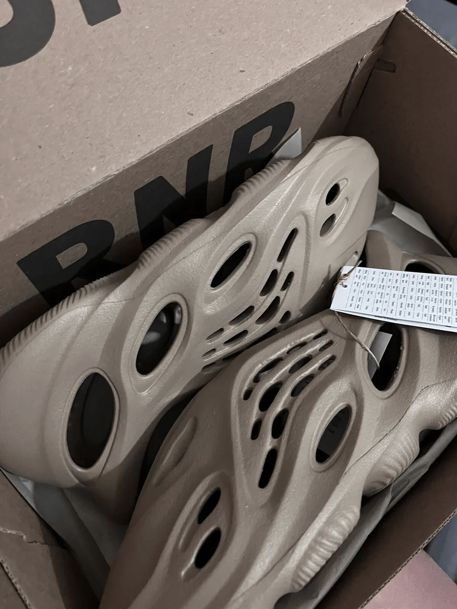[Authorize✅]Yeezy Foam Runner Vermilion/Sulfur/Stone/Sand/Onyx/Ochre photo review