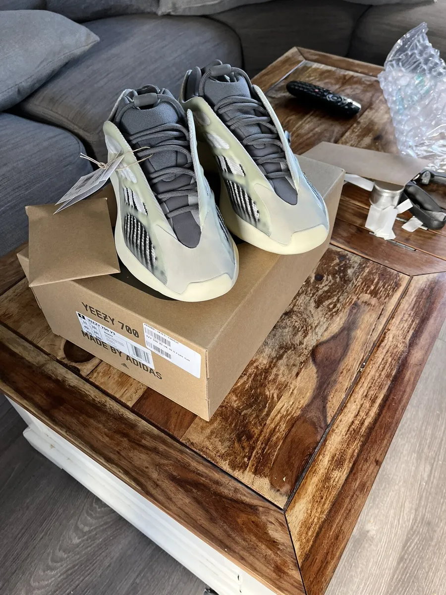 [Authorize✅]Adidas Yeezy 700 V3 Fade Salt for sale photo review