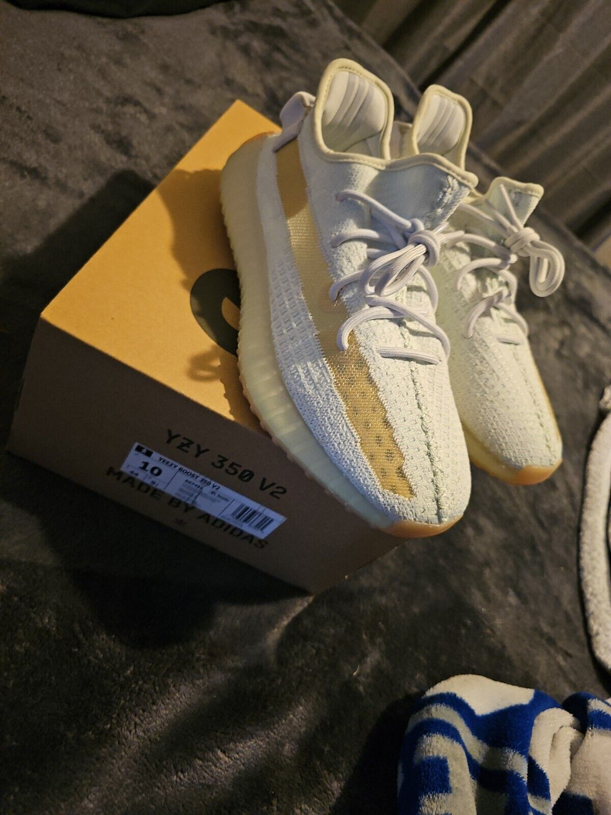 [Authorize✅]Adidas Yeezy 350 Boost V2 Hyperspace for sale photo review