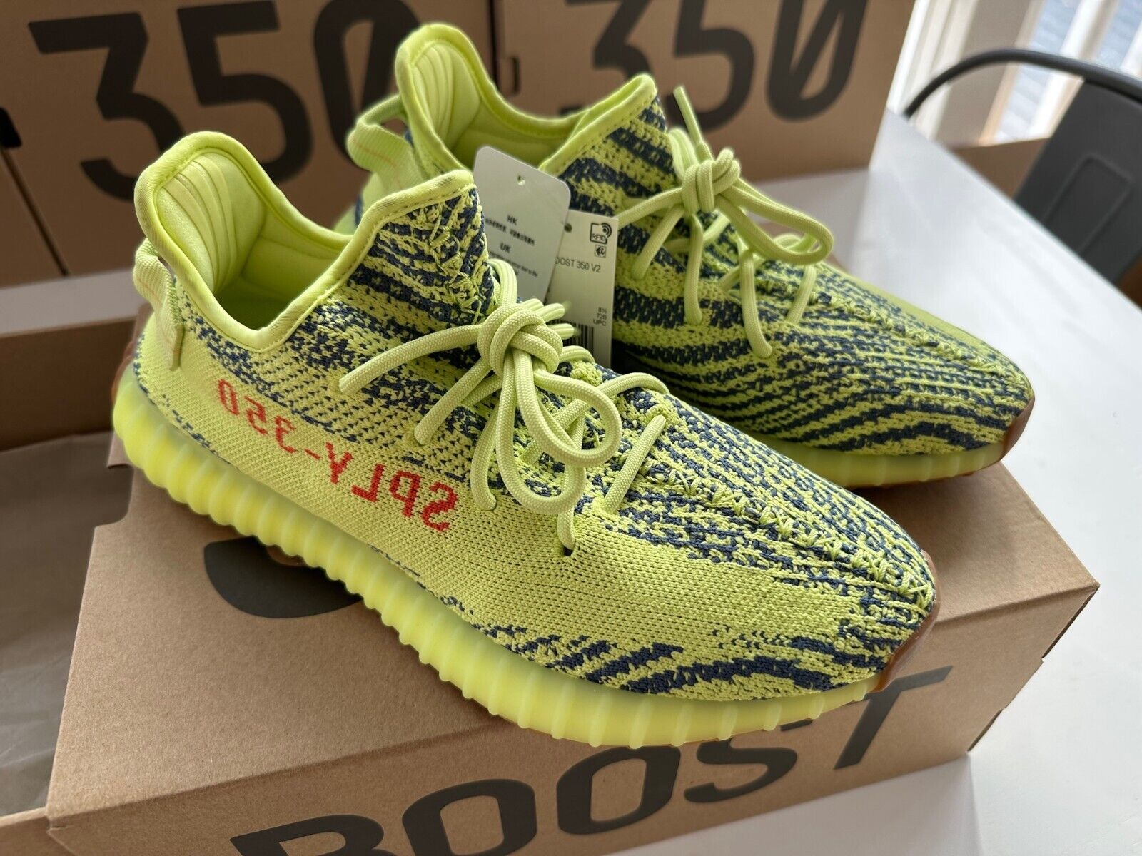 [Authorize✅]Adidas Yeezy  Boost 350 V2 Semi Frozen for sale photo review