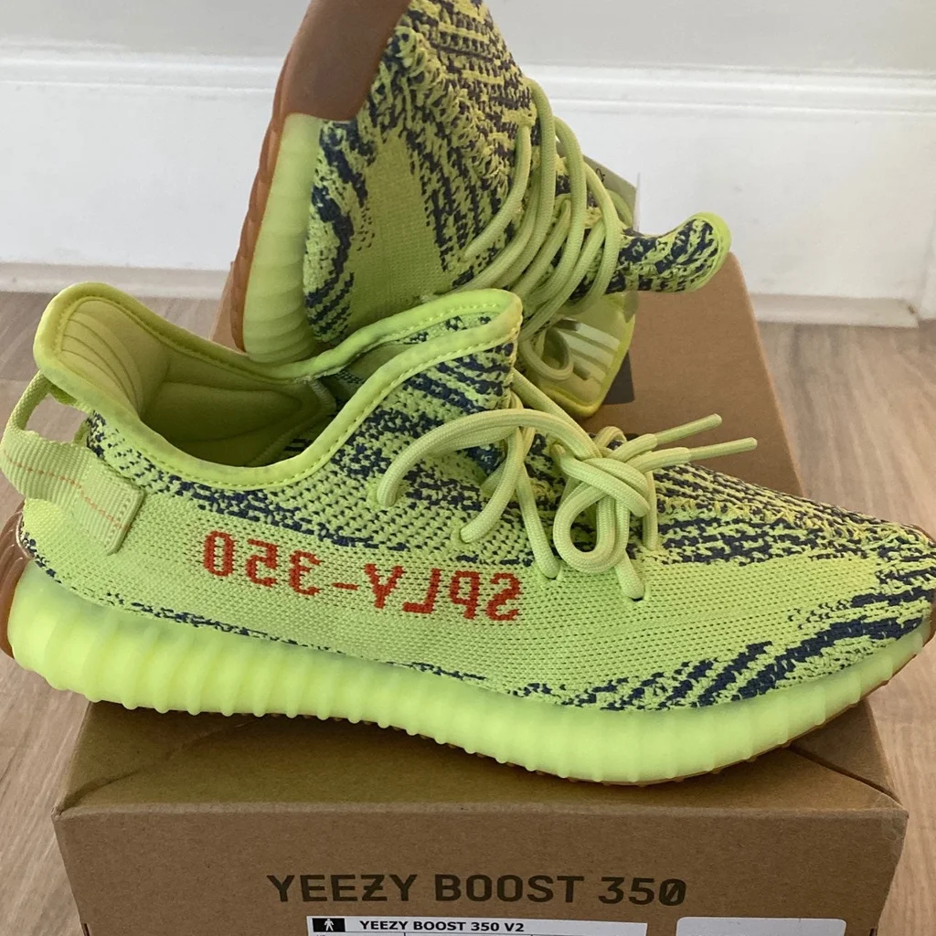 [Authorize✅]Adidas Yeezy  Boost 350 V2 Semi Frozen for sale photo review