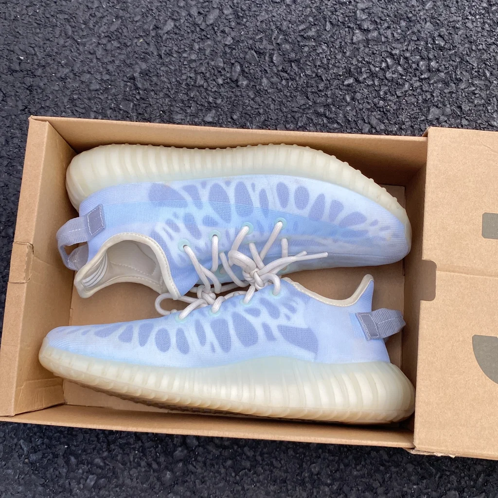 [Authorize✅]Adidas Yeezy Boost 350 V2 Mono Ice for sale photo review