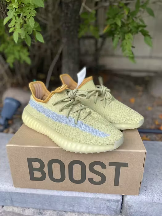 [Authorize✅]Adidas Yeezy Boost 350 V2 Marsh for sale photo review