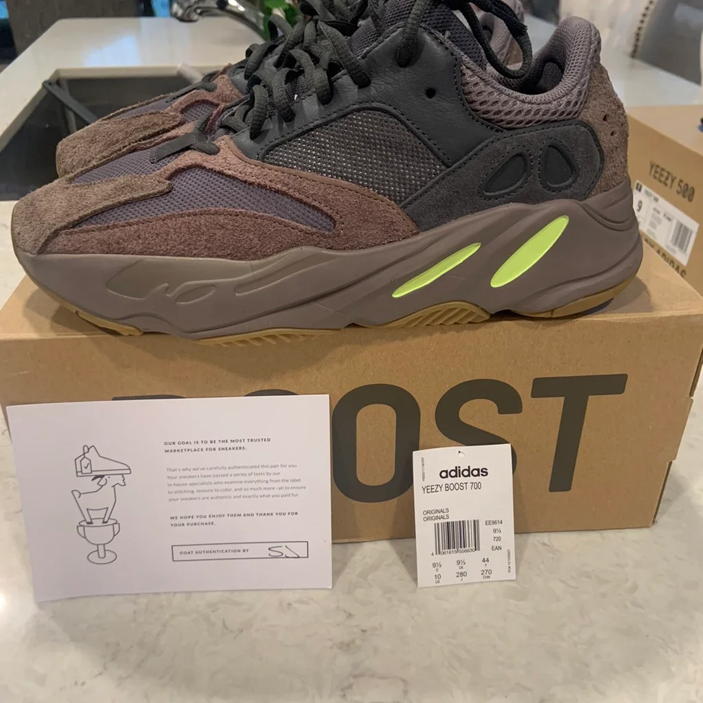 [Authorize✅]Adidas Yeezy  Boost 700 Mauve for sale photo review