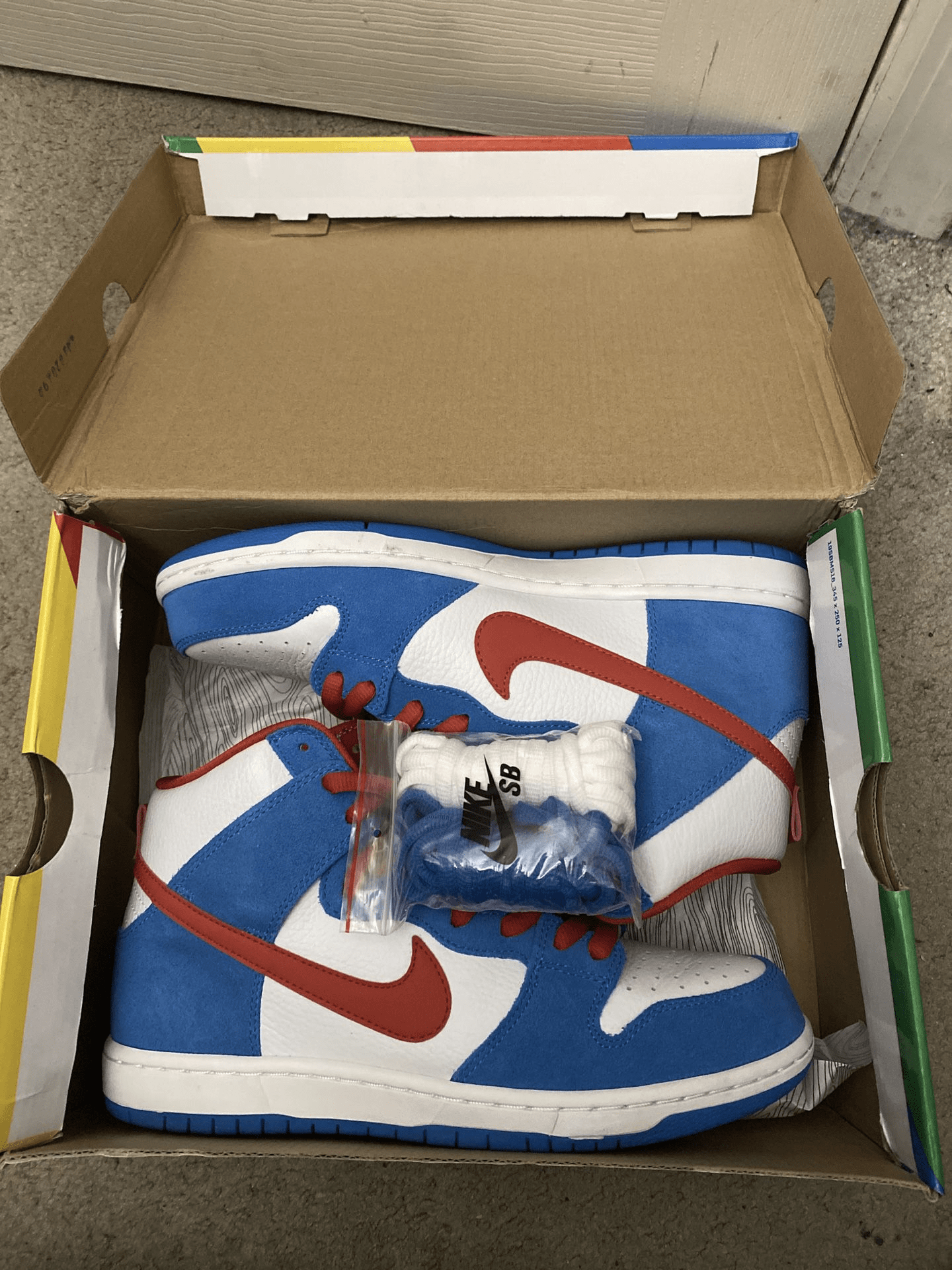 [Authorize✅]Nike SB Dunk High Doraemon for sale photo review