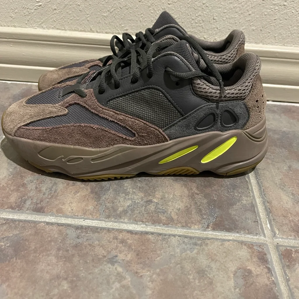 [Authorize✅]Adidas Yeezy  Boost 700 Mauve for sale photo review