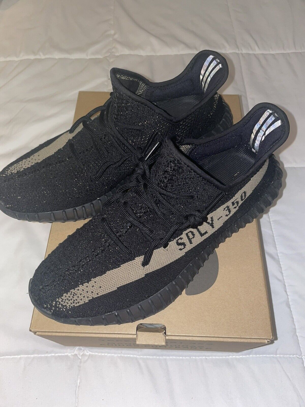 [Authorize✅]Adidas Yeezy Boost 350 V2 Black Green for sale photo review
