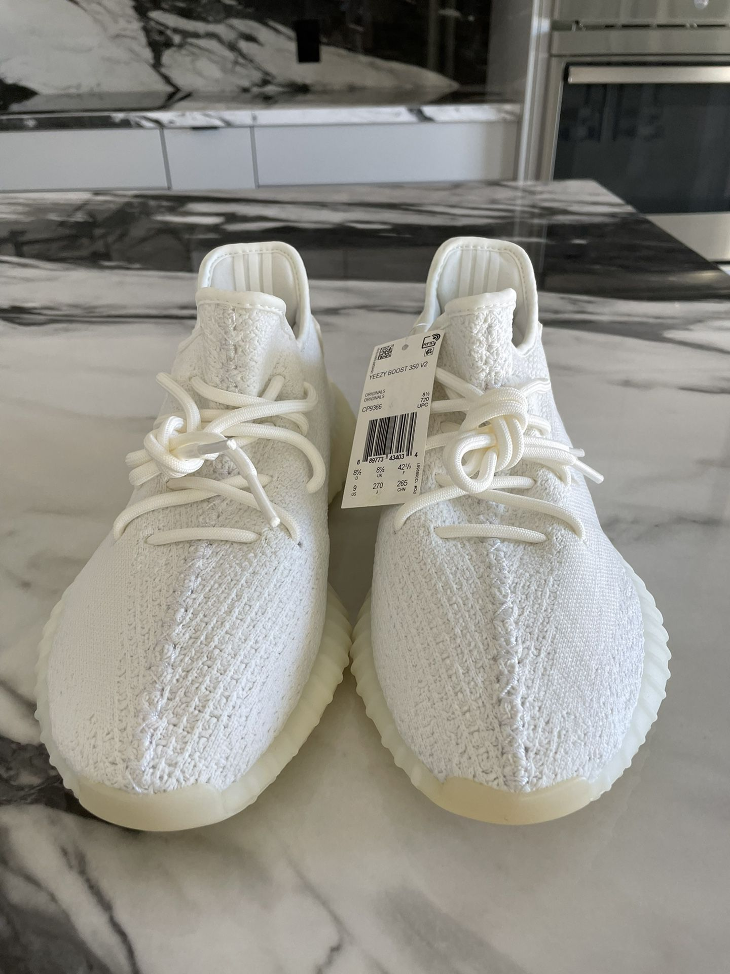[Authorize✅]Adidas Yeezy  Boost 350 V2 'Cream White / Triple White' for sale photo review