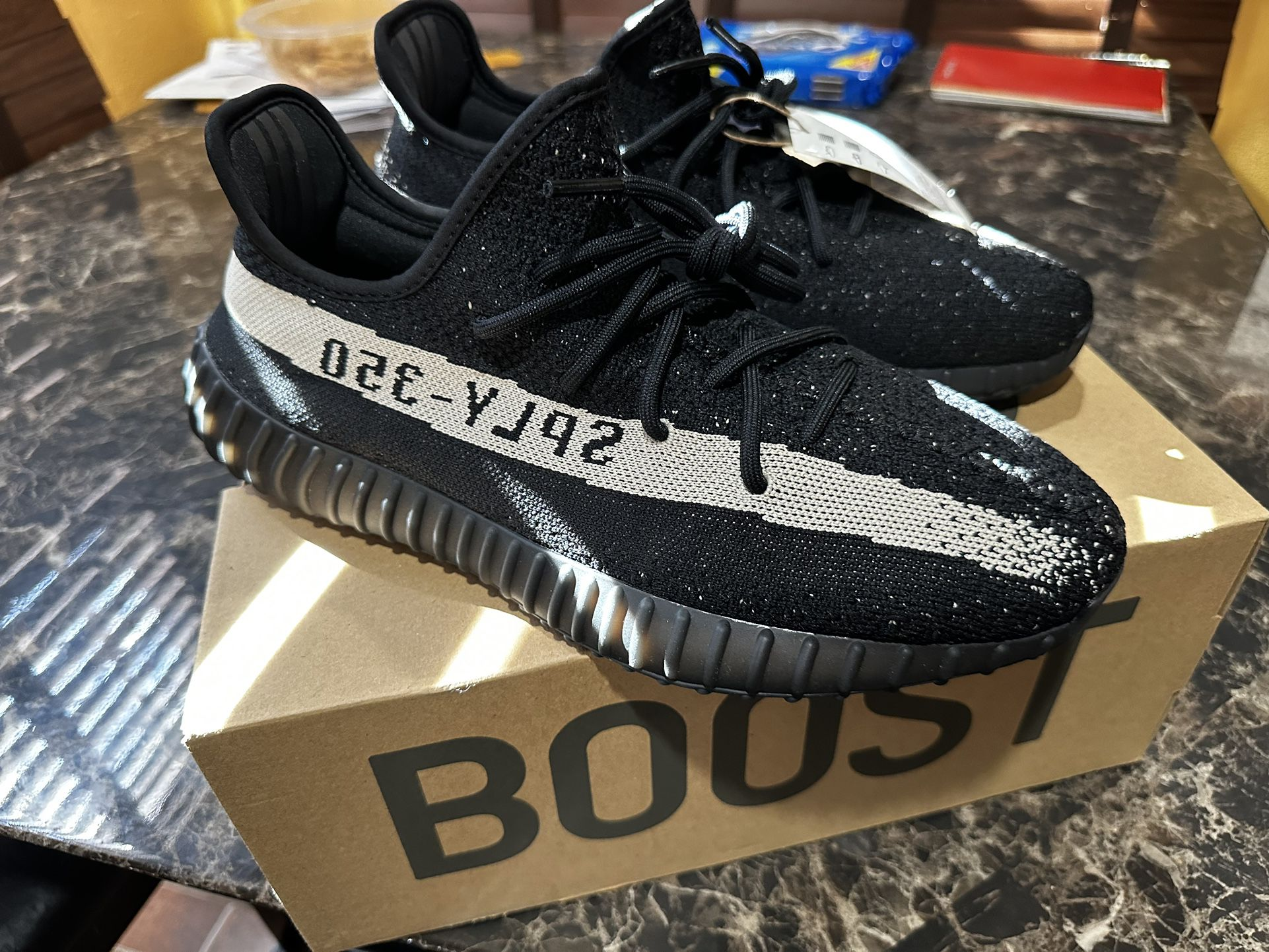 [Authorize✅]Adidas Yeezy Boost 350 V2 Oreo for sale photo review