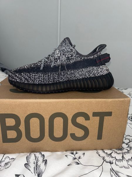 [Authorize✅]Adidas Yeezy Reflective Black 350 Boost V2 for sale photo review