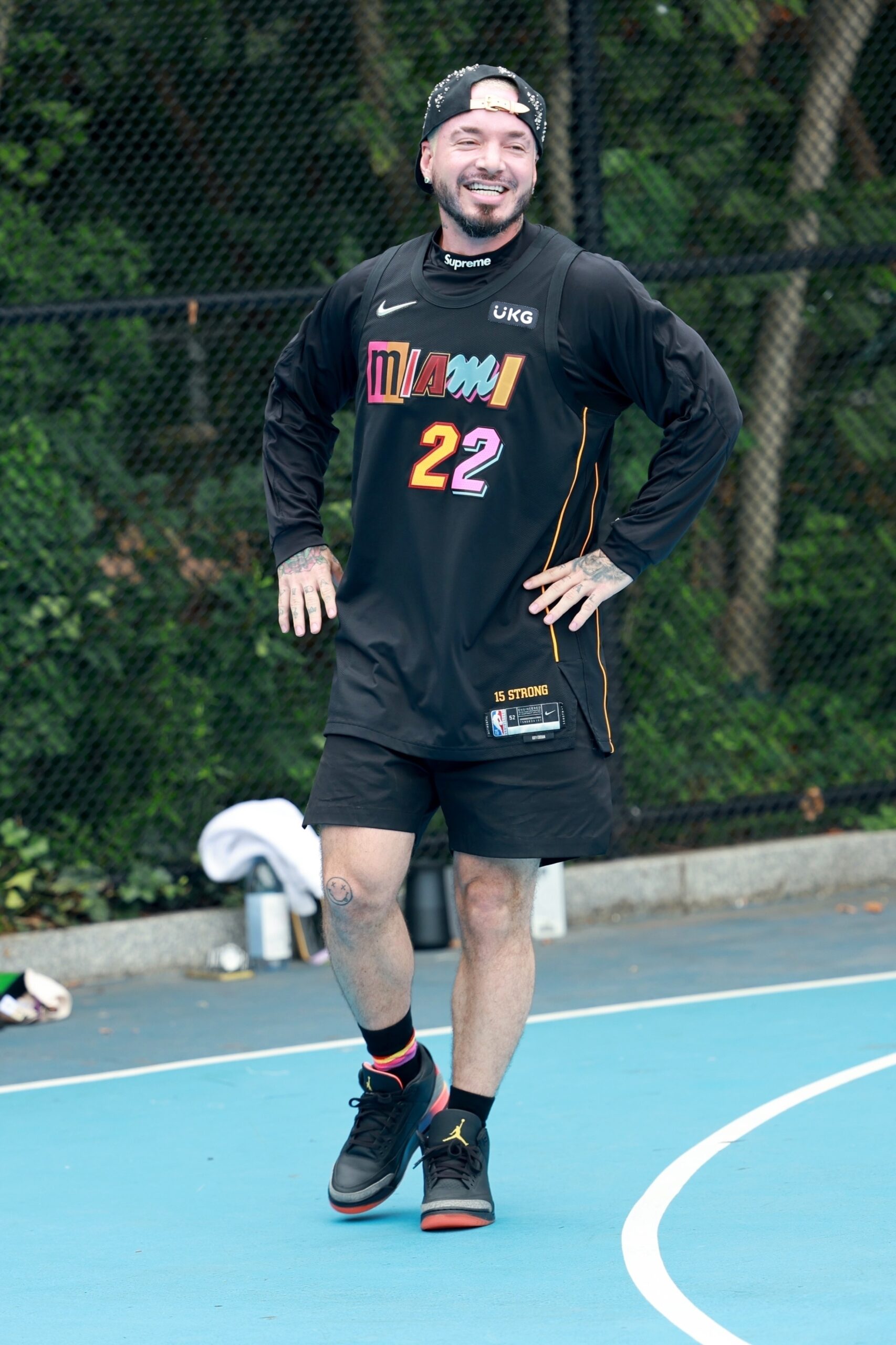 *EXCLUSIVE* J Balvin and Jimmy Butler play a game of basketball in Chelsea Park